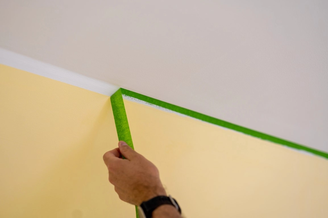 Pro Painting Tips for Clean Edges 